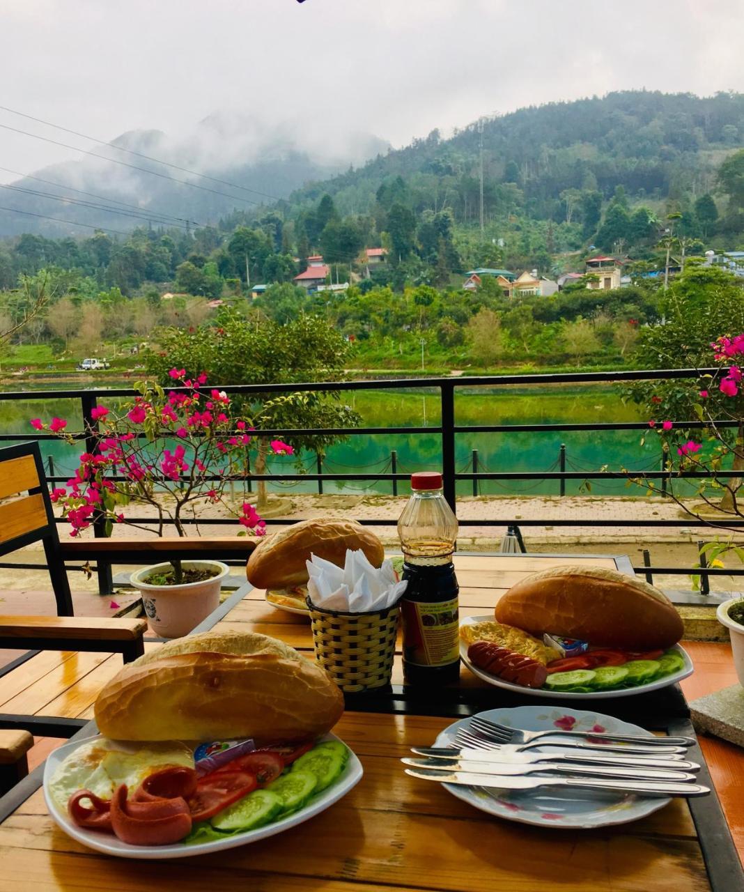 Bac Ha Boutique Homestay Exterior photo